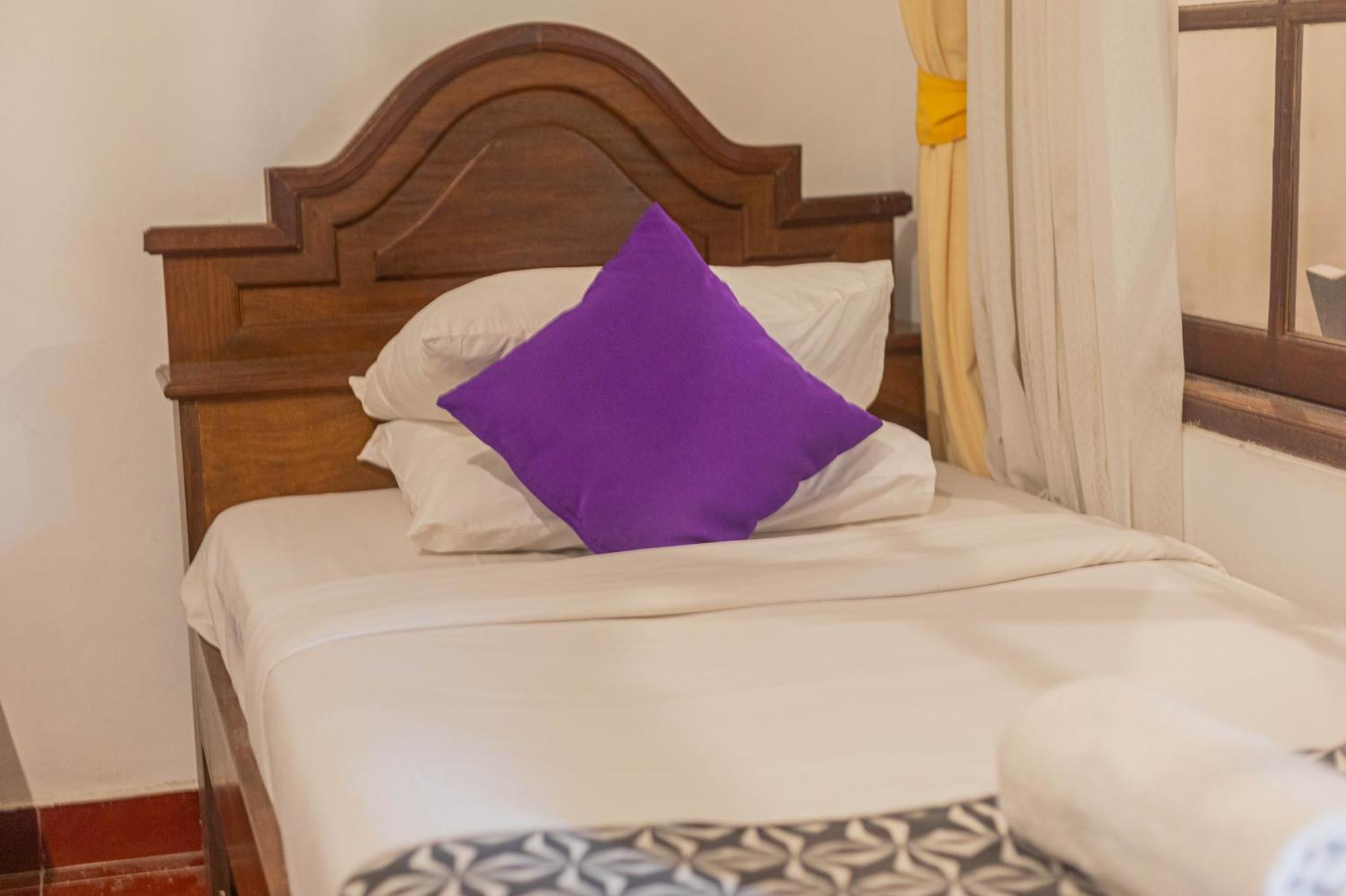 Puri Mango Guest House Sanur Ngoại thất bức ảnh